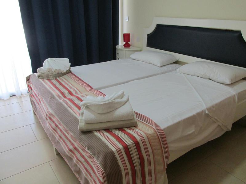 Royal Blue Hotel & Spa Geroskipou المظهر الخارجي الصورة