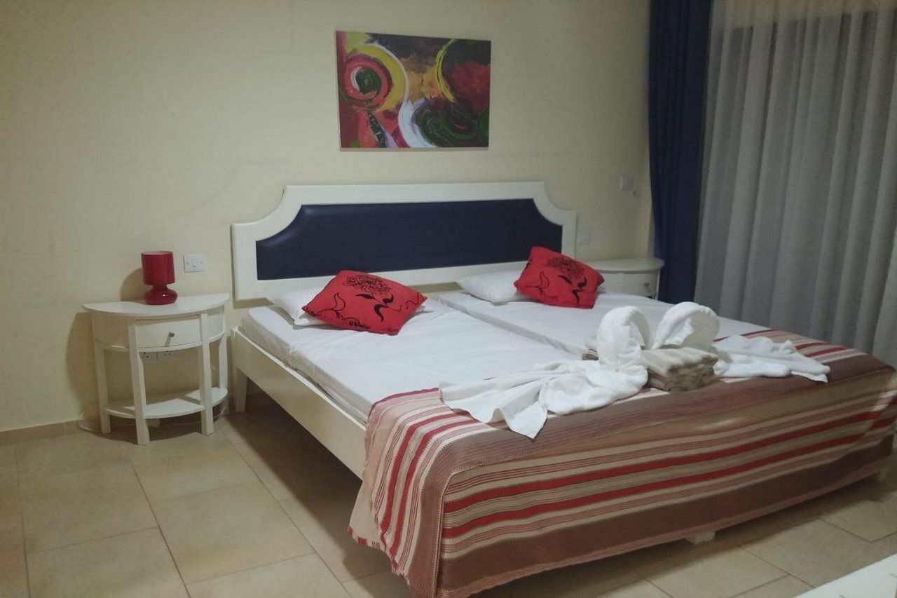Royal Blue Hotel & Spa Geroskipou المظهر الخارجي الصورة